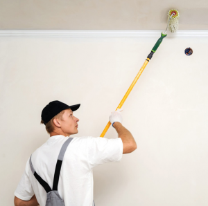 Ưu điểm và nhược điểm của phương pháp sơn chống thấm trần nhà